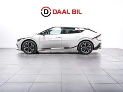 Vit Begagnad 2022 Kia EV6 3 SUV | 398 700 kr (Superpris)