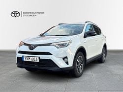 Vit Begagnad 2018 Toyota RAV4 Hybrid Edition SUV | 259 900 kr (Marknadspris)