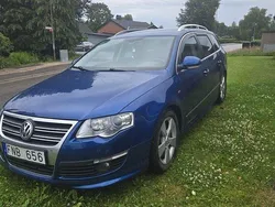 Blå Begagnad 2010 VW Passat Sportline Kombi | 25 000 kr (Superpris)