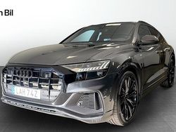 Grå Begagnad 2023 Audi Q8 S-Line SUV | 759 000 kr