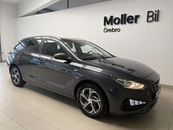 Grå Begagnad 2021 Hyundai i30 Kombi | 179 900 kr (Marknadspris)