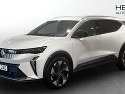 Vit (white) Begagnad 2024 Renault Scénic Techno Minibuss | 489 000 kr (Marknadspris)