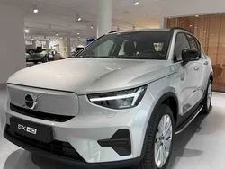 Silver Ny 2025 Volvo EX40 Single Motor Extended Range SUV | 579 900 kr