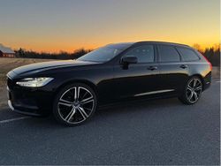 Svart Begagnad 2018 Volvo V90 Kombi | 219 000 kr (Marknadspris)