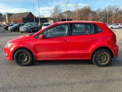 Röd Begagnad 2015 VW Polo Halvkombi | 49 900 kr (Superpris)