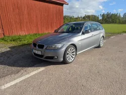 Grå Begagnad 2011 BMW 318 Kombi | 69 900 kr (Marknadspris)