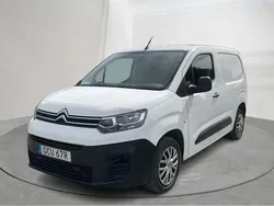 Vit Begagnad 2022 Citroën Berlingo Minibuss | 115 000 kr (Marknadspris)