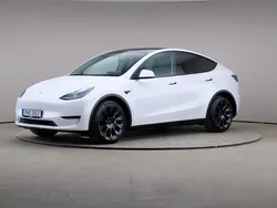 Vit Begagnad 2022 Tesla Model Y Long Range SUV | 399 000 kr