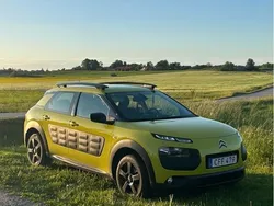 Gul Begagnad 2015 Citroën C4 Cactus PureTech Halvkombi | 58 000 kr (Bra pris)
