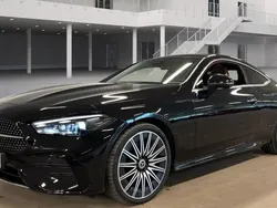 Svart Begagnad 2024 Mercedes CLE300 AMG Sportkupé | 689 000 kr (Marknadspris)