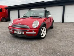 Röd Begagnad 2001 Mini Cooper Halvkombi | 44 900 kr (Marknadspris)