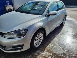 Silver Begagnad 2016 VW Golf VII Halvkombi | 127 500 kr (Marknadspris)