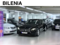 Svart Begagnad 2017 Mercedes E220 Avantgarde Sedan | 237 900 kr (Superpris)