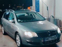 Grön Begagnad 2009 VW Passat Sportline Kombi | 25 000 kr