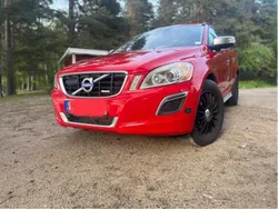 Röd Begagnad 2012 Volvo XC60 R-Design SUV | 149 000 kr (Superpris)