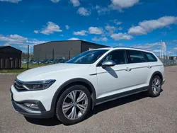 Vit Begagnad 2020 VW Passat Alltrack Kombi | 187 500 kr