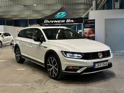 Vit Begagnad 2016 VW Passat Alltrack Kombi | 159 900 kr (Marknadspris)