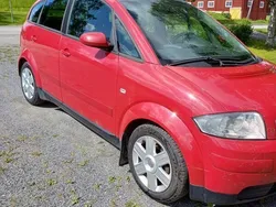 Röd Begagnad 2004 Audi A2 Halvkombi | 23 500 kr (Marknadspris)