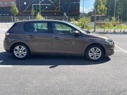 Brun Begagnad 2014 Peugeot 308 Active Halvkombi | 65 000 kr (Marknadspris)