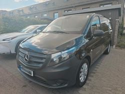 Svart Begagnad 2016 Mercedes Vito Minibuss | 265 000 kr