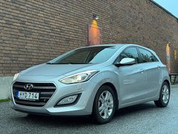 Silver Begagnad 2015 Hyundai i30 Premium Halvkombi | 129 500 kr (Superpris)
