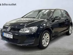 Svart Begagnad 2015 VW Golf VII Halvkombi | 109 900 kr (Marknadspris)