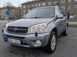 Grön Begagnad 2005 Toyota RAV4 SUV | 40 000 kr (Superpris)