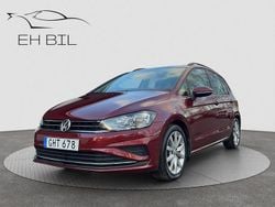 Mörkröd (röd) Begagnad 2018 VW Golf VII Halvkombi | 164 900 kr (Marknadspris)