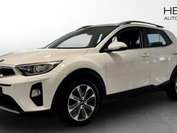 Vit (white) Begagnad 2019 Kia Stonic Advance SUV | 174 000 kr (Marknadspris)