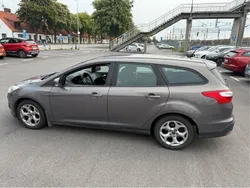 Brun Begagnad 2013 Ford Focus Trend Kombi | 27 500 kr (Superpris)