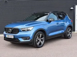Blå Begagnad 2020 Volvo XC40 R-Design SUV | 349 900 kr (Lite dyr)