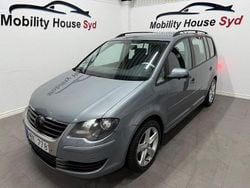 Mörkgrå Begagnad 2008 VW Touran Trendline Minibuss | 39 900 kr (Marknadspris)