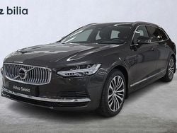 Grå Begagnad 2024 Volvo V90 Core Kombi | 484 000 kr (Marknadspris)
