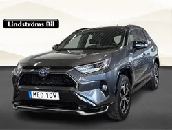 Grå Begagnad 2021 Toyota RAV4 Hybrid Style SUV | 419 000 kr (Marknadspris)