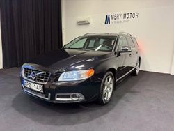 Svart Begagnad 2011 Volvo V70 R-Design Summum Kombi | 124 800 kr (Dyr)