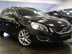 Svart Begagnad 2012 Volvo V60 Momentum Kombi | 124 900 kr (Marknadspris)