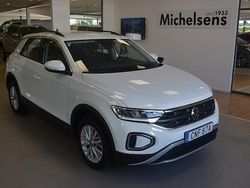 Vit Begagnad 2024 VW T-Roc Life SUV | 309 900 kr (Dyr)