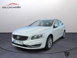 Vit Begagnad 2015 Volvo V60 Momentum Kombi | 104 900 kr (Marknadspris)