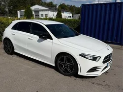 Vit Begagnad 2021 Mercedes A180 AMG Halvkombi | 249 000 kr (Marknadspris)