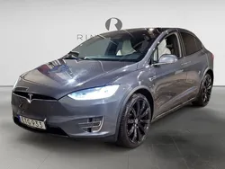 Grå Begagnad 2017 Tesla Model X SUV | 304 900 kr (Bra pris)