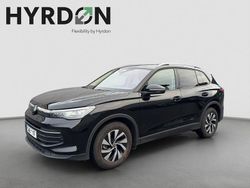 Svart Begagnad 2025 VW Tiguan Edition SUV | 389 000 kr (Marknadspris)