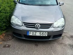Grå Begagnad 2007 VW Golf V Sportline Halvkombi | 24 000 kr (Bra pris)