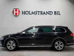 Svart Begagnad 2023 VW Passat Alltrack Kombi | 309 900 kr (Bra pris)