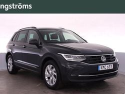 Grå Begagnad 2022 VW Tiguan SUV | 309 000 kr (Marknadspris)