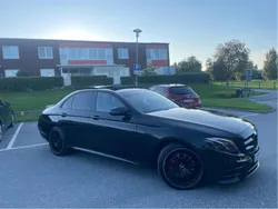 Svart Begagnad 2018 Mercedes E220 AMG line Sedan | 279 000 kr (Bra pris)
