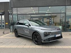Grå Begagnad 2024 XPENG G9 AWD Performance SUV | 732 900 kr (Marknadspris)