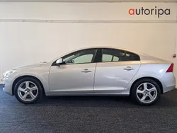 Silver Begagnad 2011 Volvo S60 Kinetic Sedan | 119 900 kr (Marknadspris)