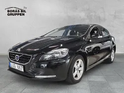 Svart Begagnad 2014 Volvo V40 Kinetic Kombi | 129 000 kr (Marknadspris)