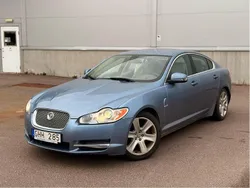 Blå Begagnad 2009 Jaguar XF Sedan | 44 900 kr