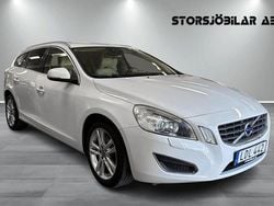 Vit Begagnad 2010 Volvo V60 Summum Kombi | 114 000 kr (Lite dyr)